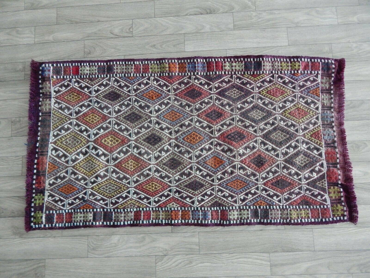 Vintage Kilim 52 x 97 cm