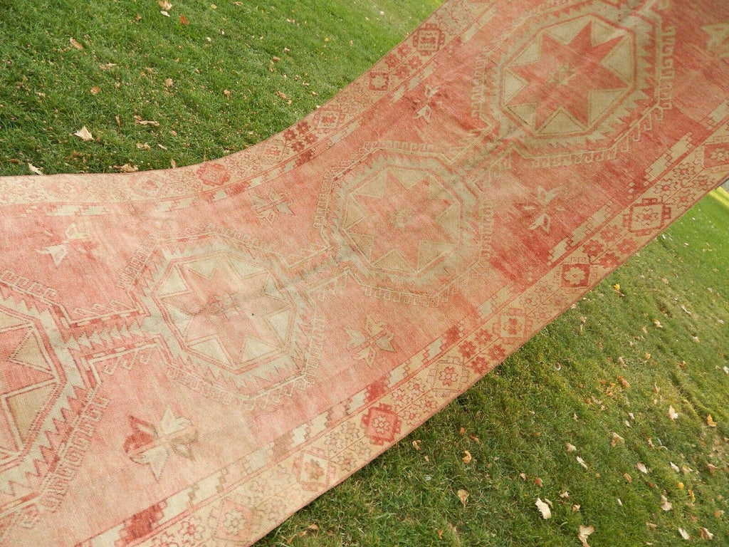 Vintage Uşak Halı 137 x 385 cm