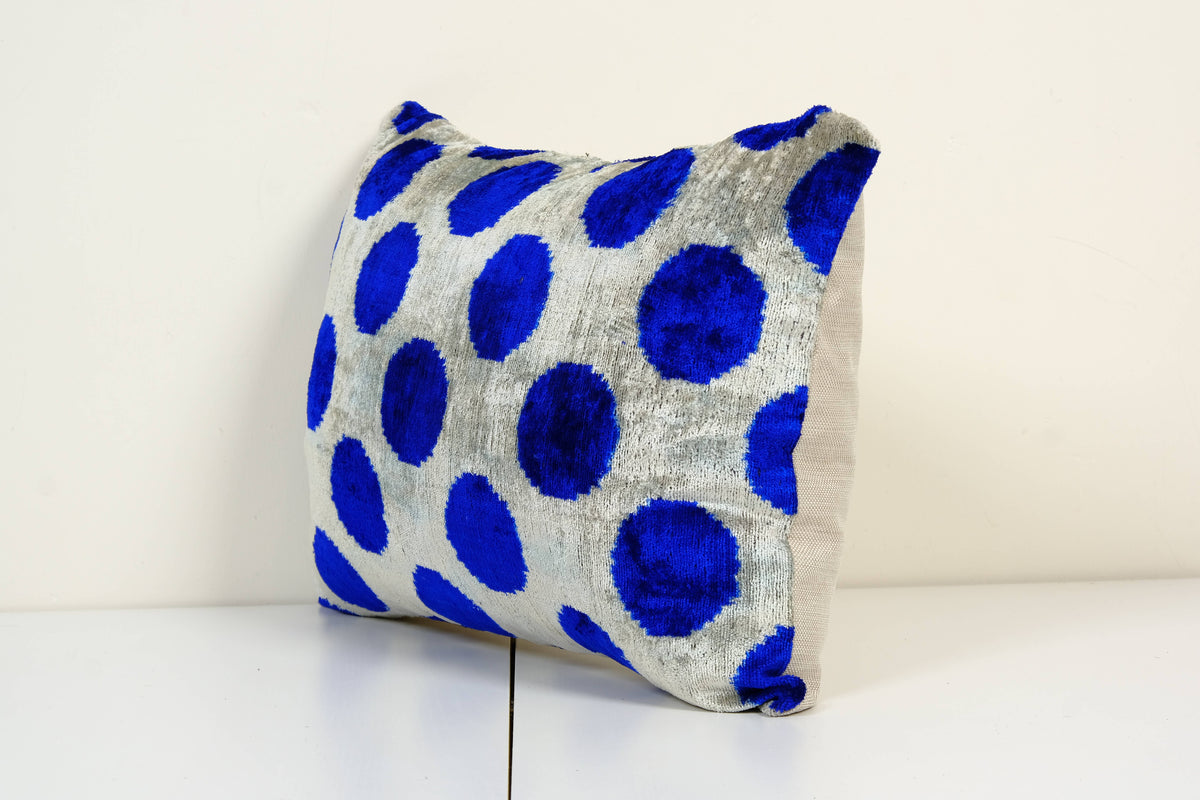 İpek Ikat Kadife Kırlent Kılıfı 40 x 55 cm