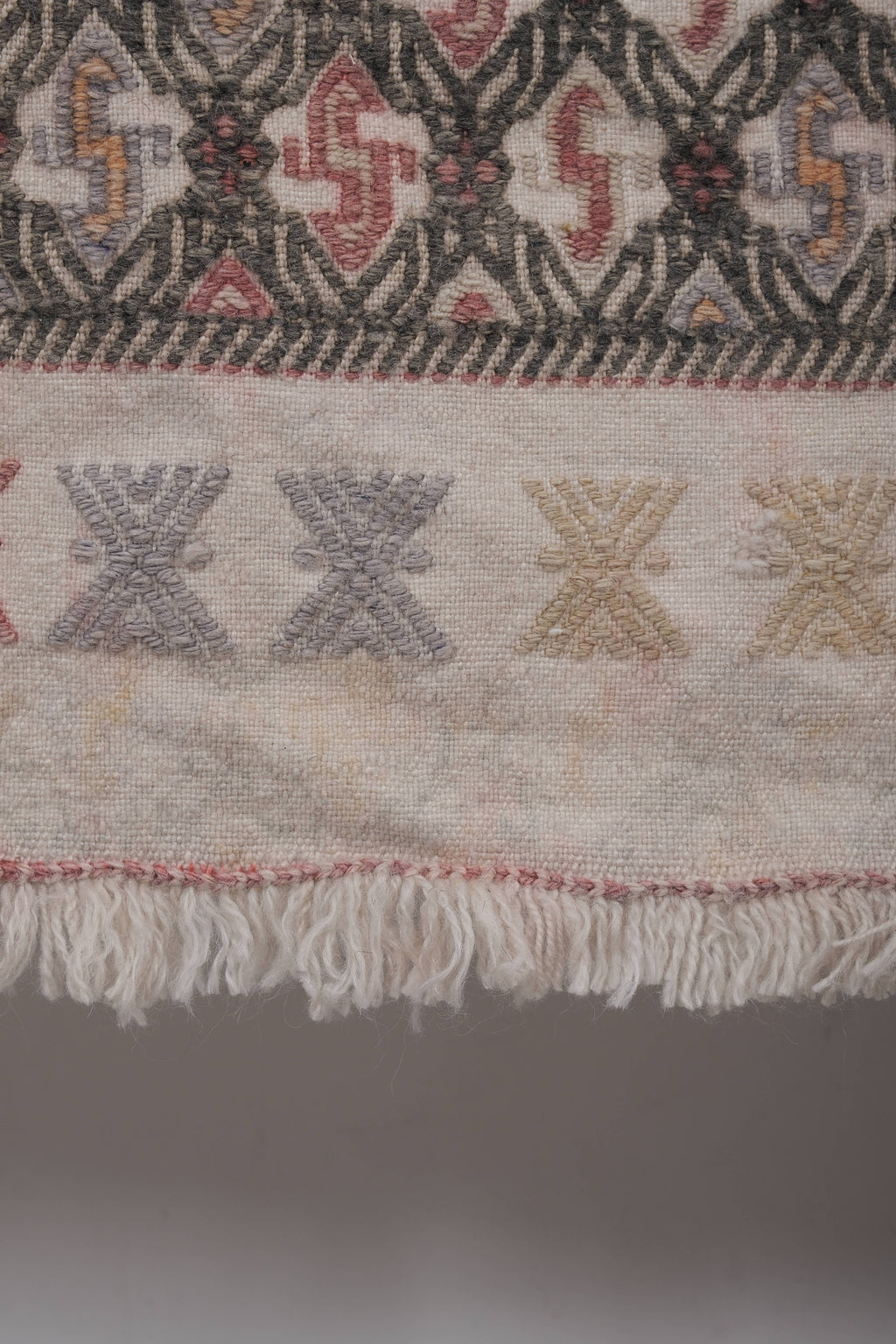 Vintage Kilim 180 x 255 cm