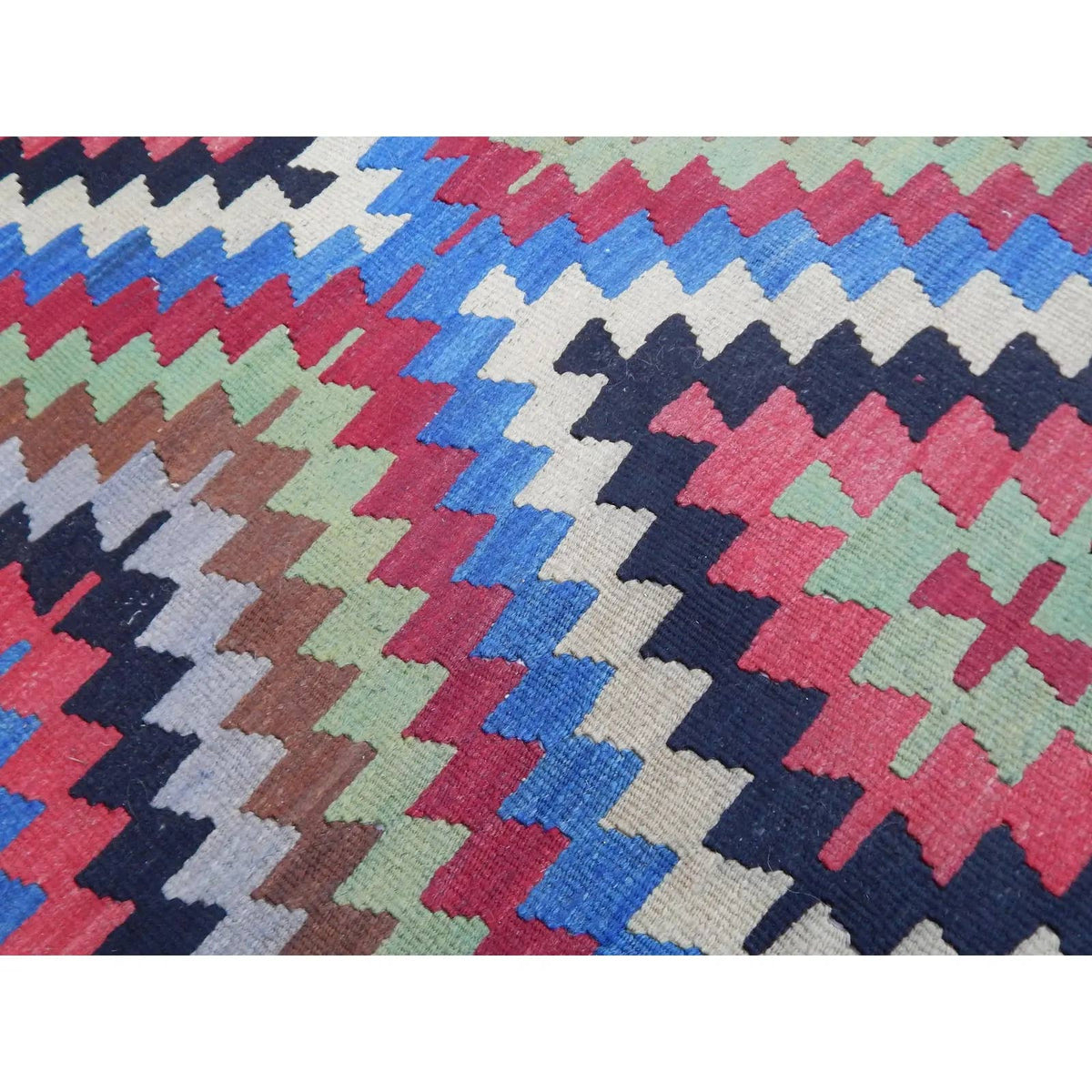 Vintage Kilim 88 x 127 cm