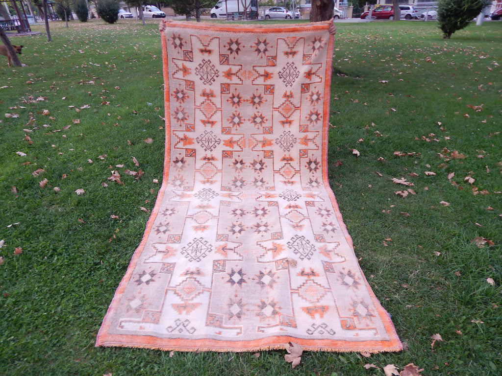 Vintage Uşak Halı 128 x 258 cm