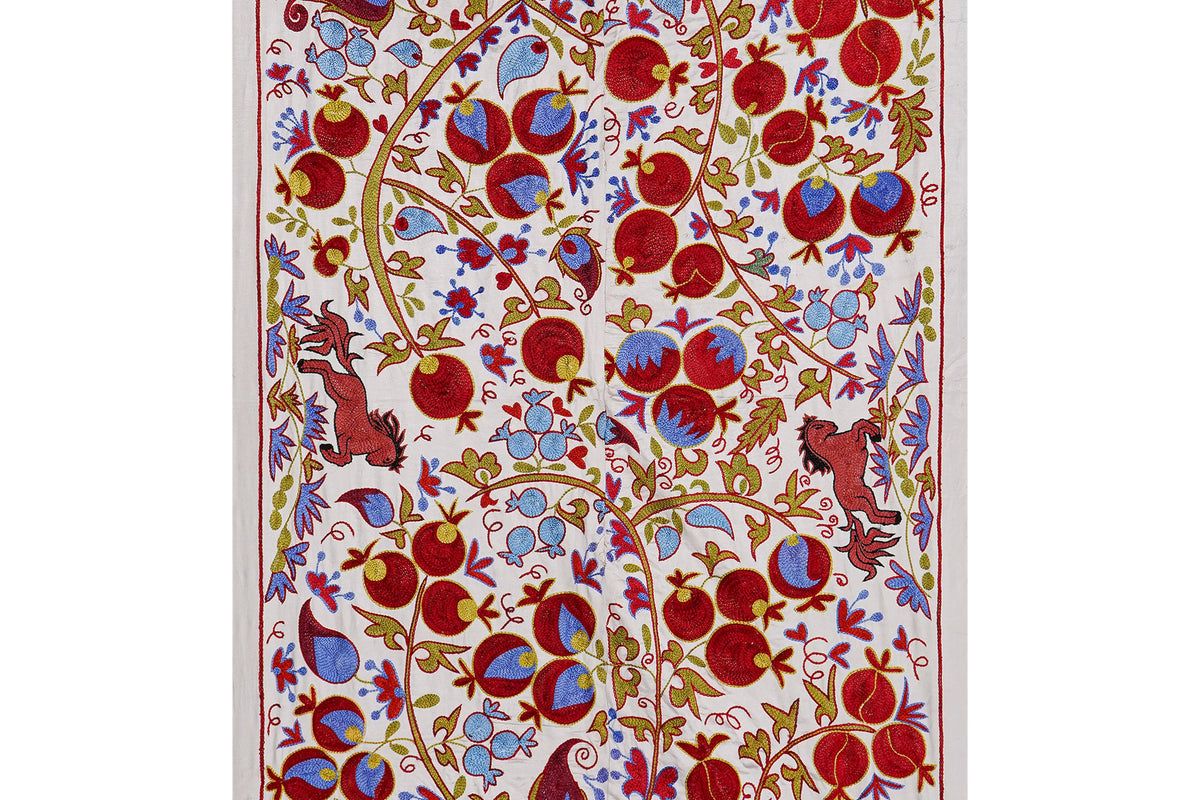 At Desenli Suzani Duvar Örtüsü 98 x 184 cm