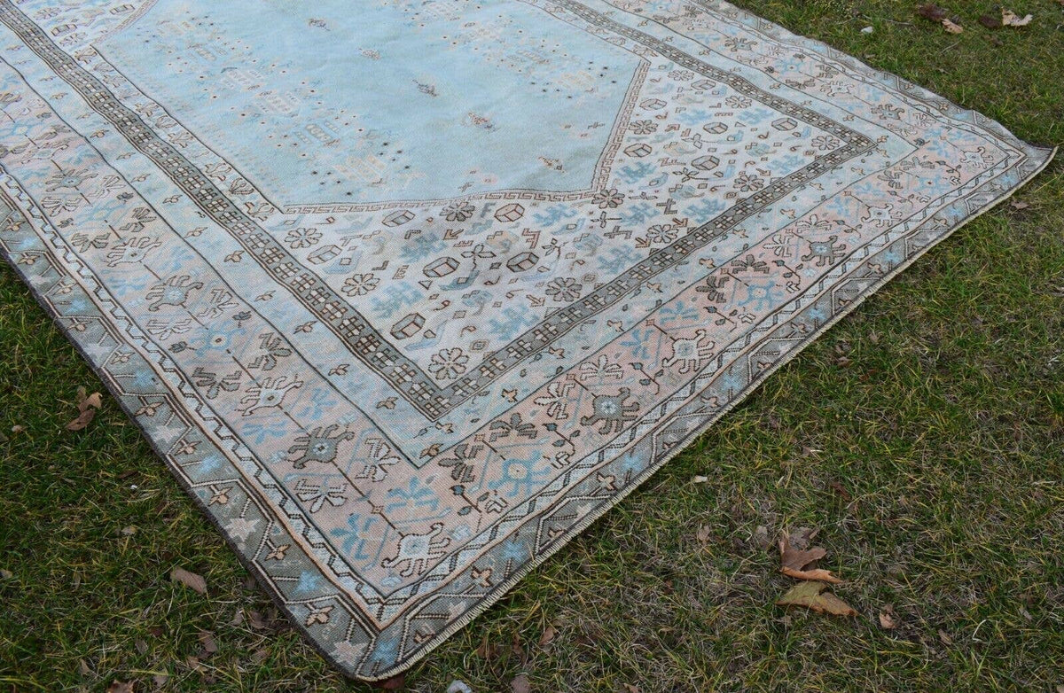 Vintage Uşak Halı 186 x 264 cm