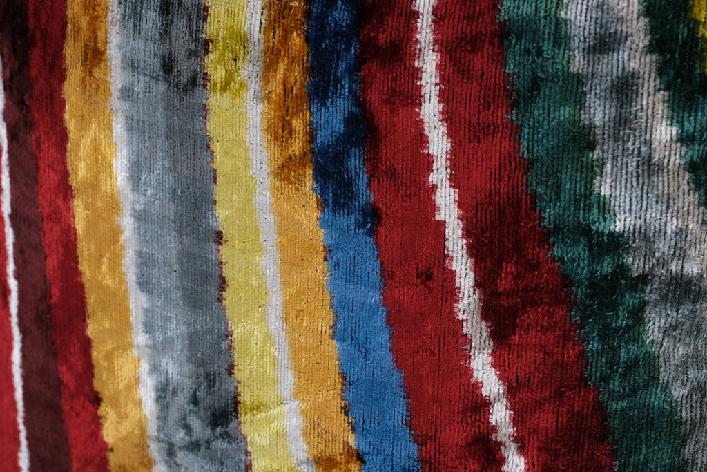 İpek Ikat Kadife Kırlent Kılıfı 56 x 63 cm