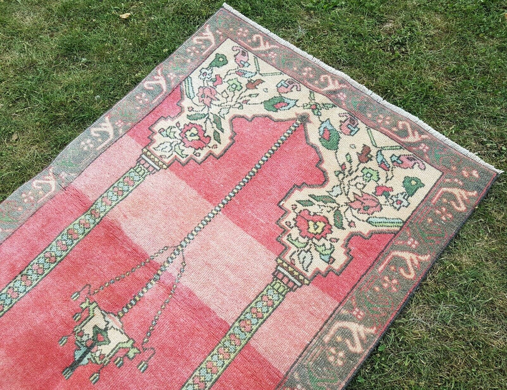 Vintage Uşak Halı 103 x 163 cm