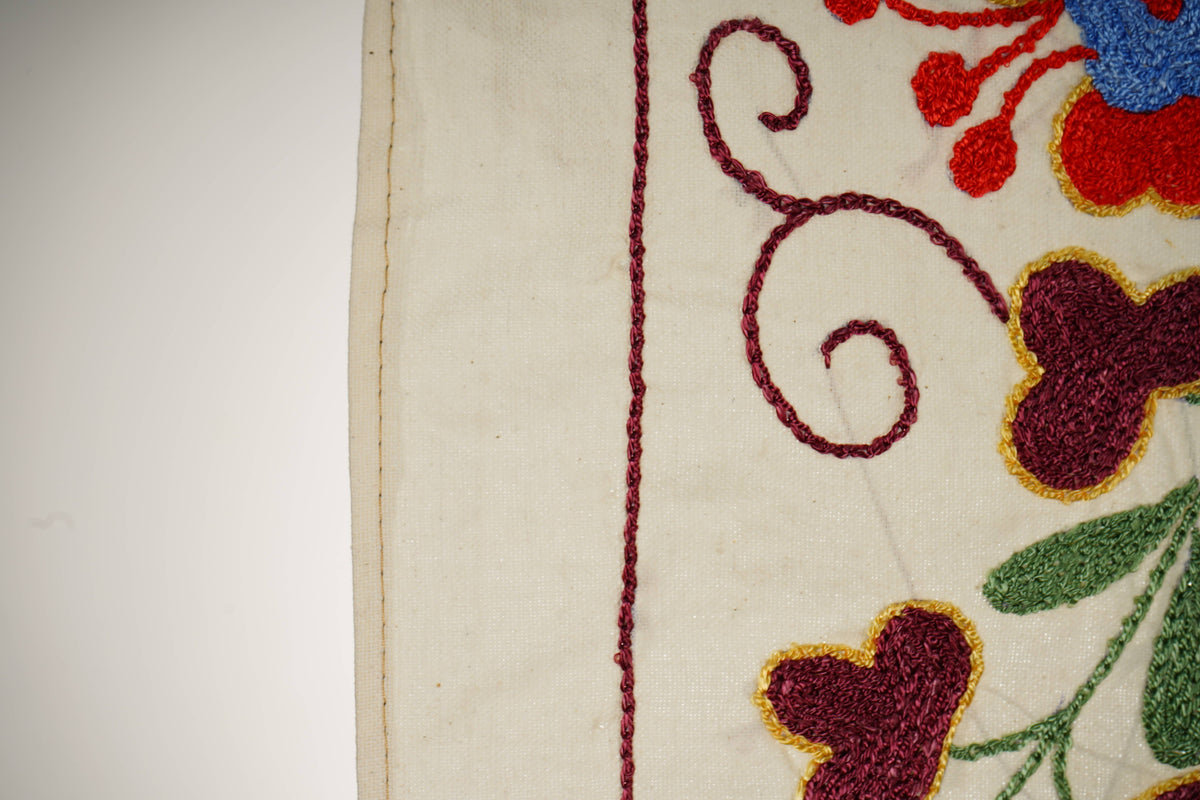 Kuş Desenli Suzani Duvar Örtüsü 44 x 96 cm
