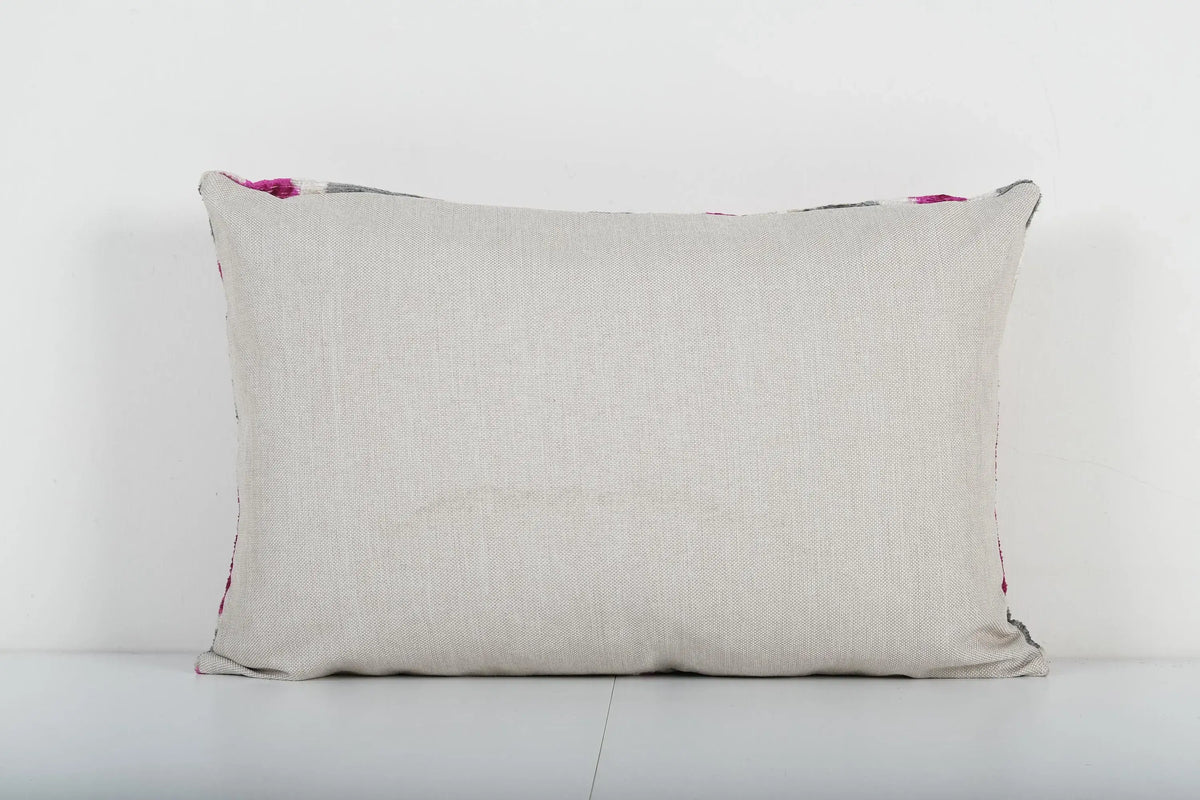 İpek Ikat Kadife Kırlent Kılıfı 38 x 58 cm