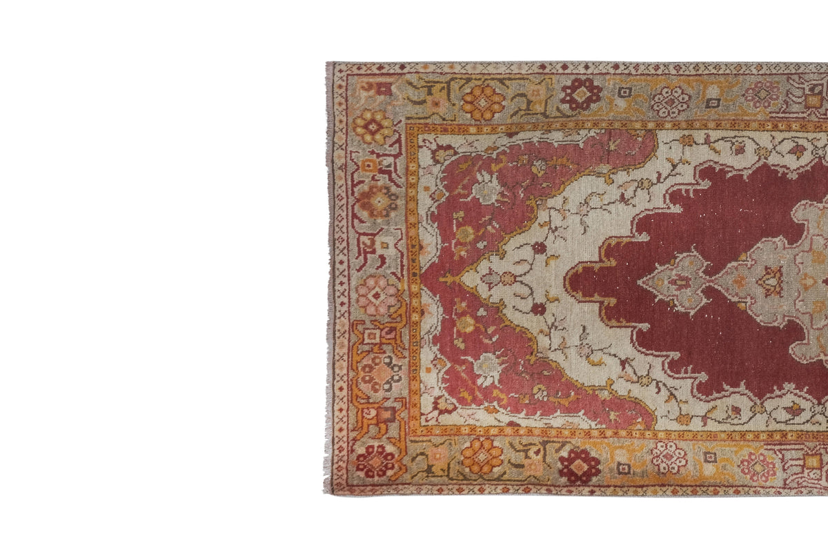 Vintage Uşak Halı 105 x 240 cm