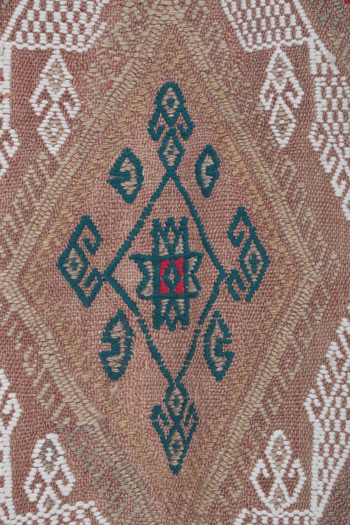 Vintage Kilim 148 x 204 cm