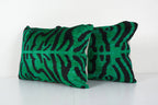 Kaplan Desenli İpek Ikat Kadife Kırlent Kılıfı 2'li Set 41 x 56 cm