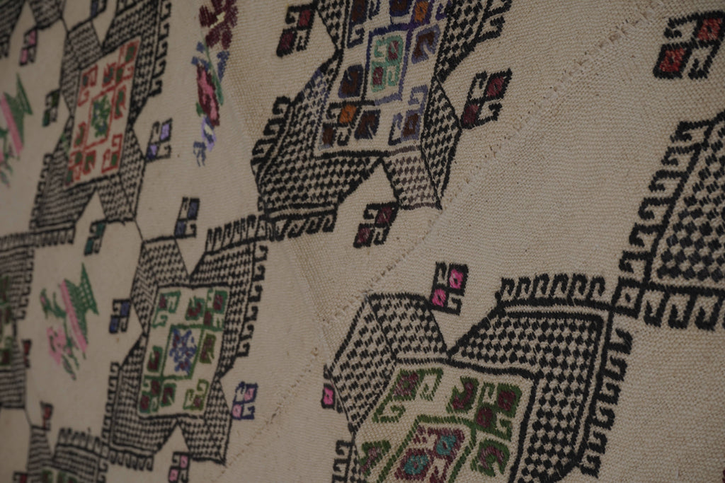 Vintage Kilim 172 x 233 cm