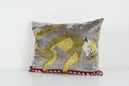İpek Ikat Kadife Kırlent Kılıfı 42 x 57 cm