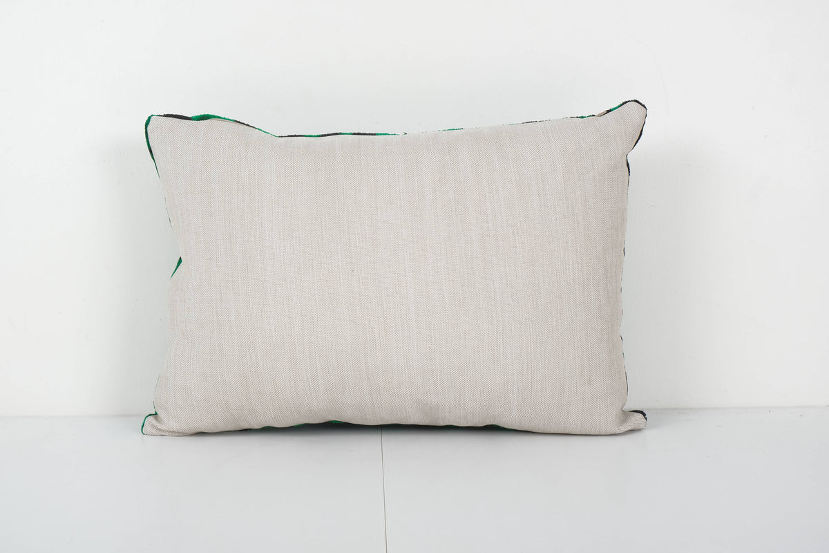 Kaplan Desenli İpek Ikat Kadife Kırlent Kılıfı 41 x 56 cm