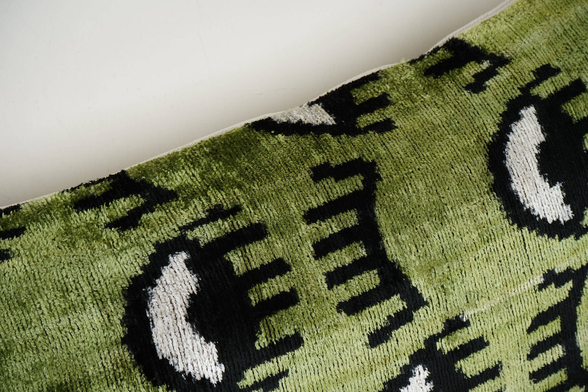 İpek Ikat Kadife Kırlent Kılıfı 2'li Set 40 x 60 cm