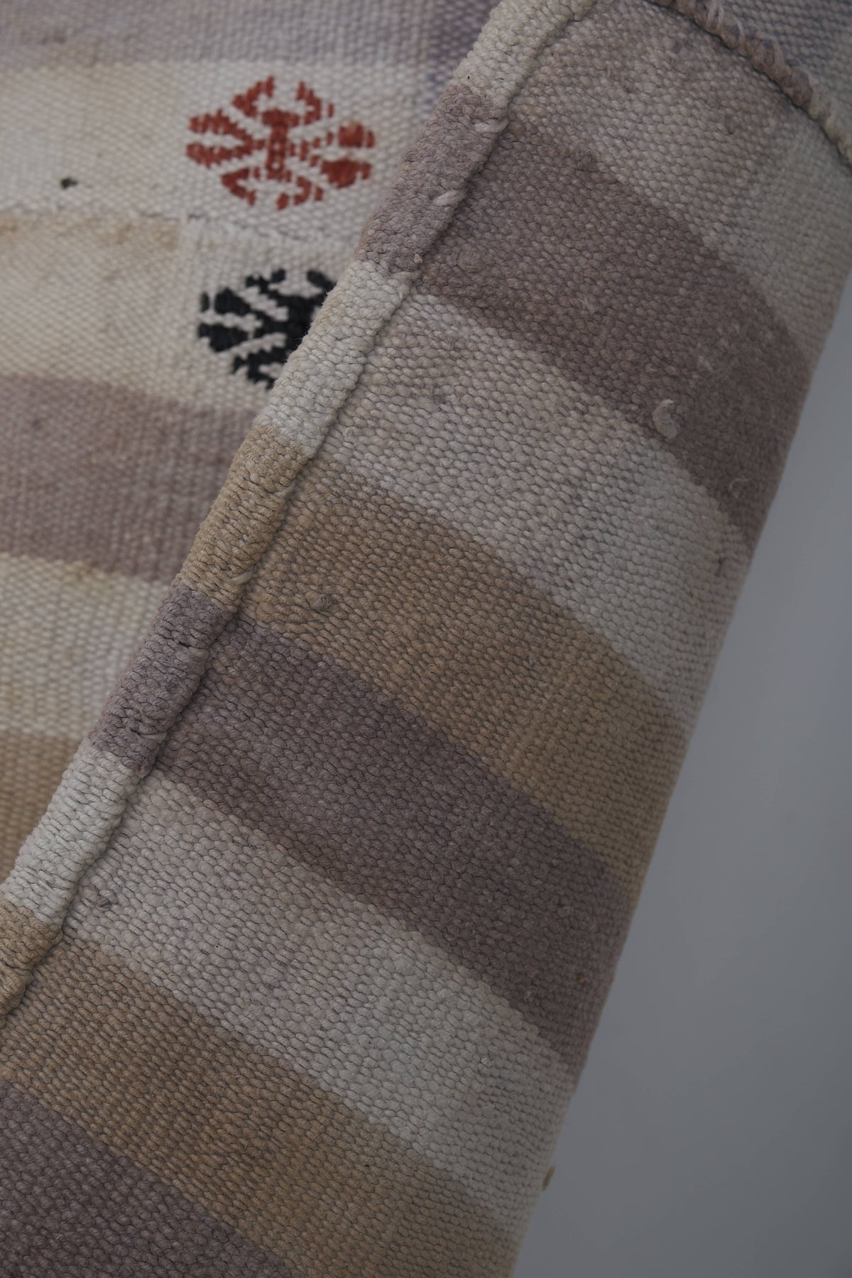 Vintage Kilim 182 x 260 cm