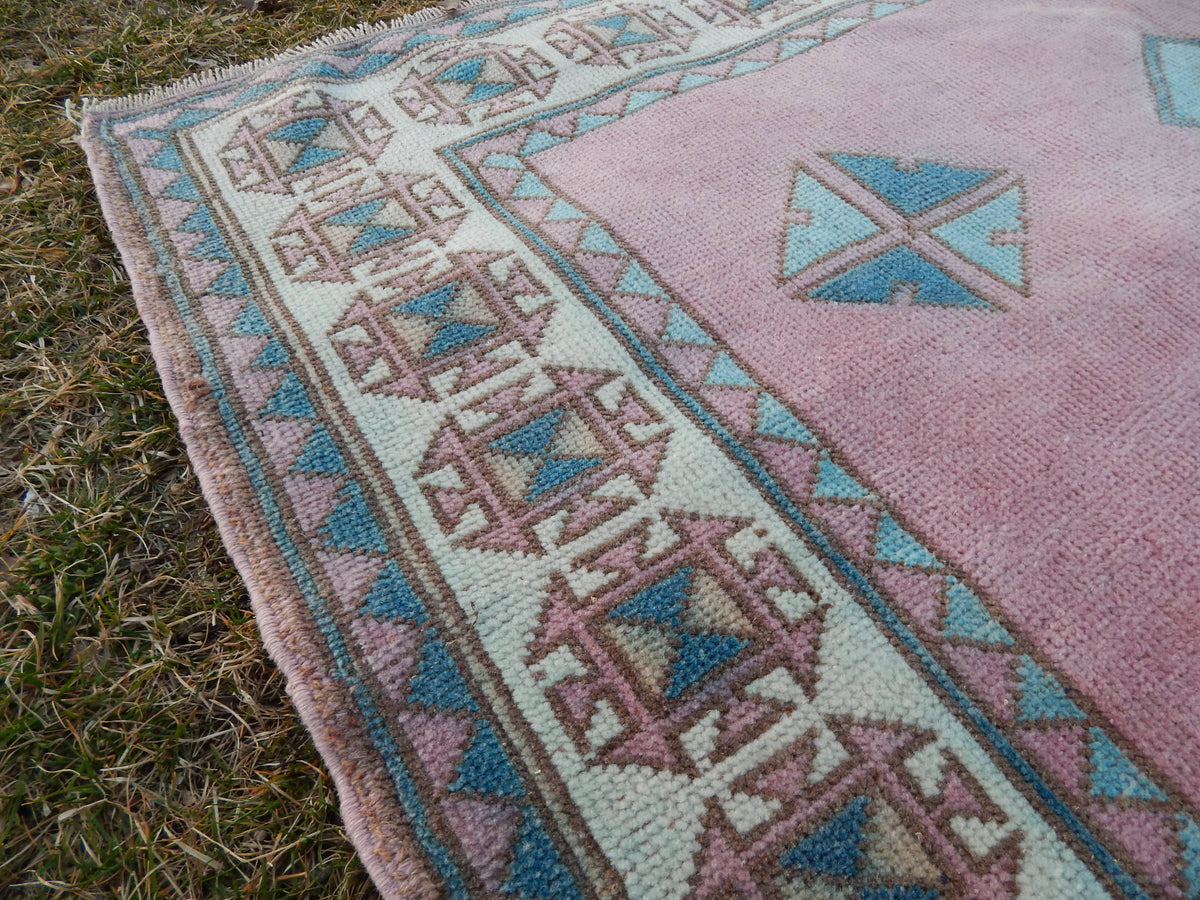 Vintage Uşak Halı 158 x 233 cm