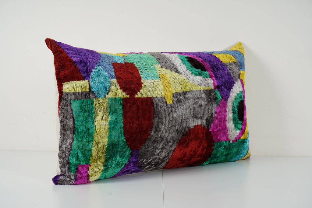 İpek Ikat Kadife Kırlent Kılıfı 40 x 60 cm
