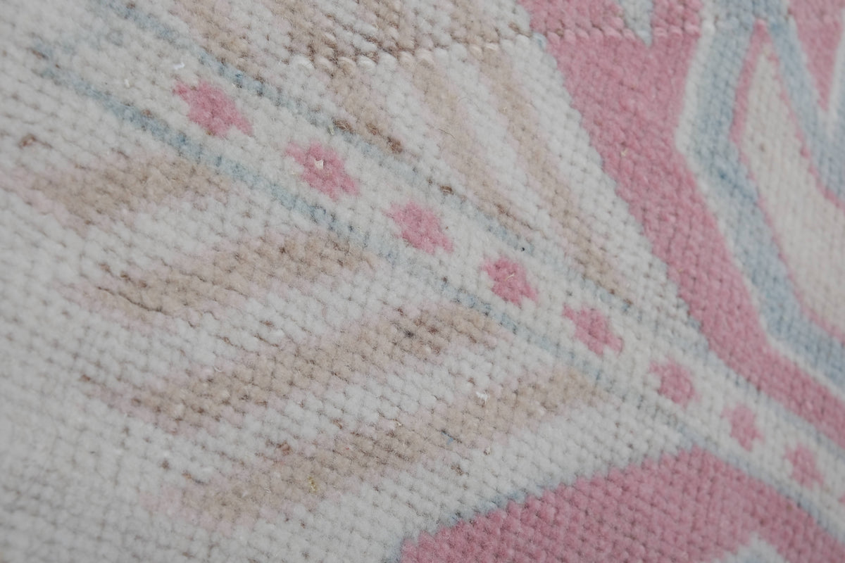 Vintage Uşak Halı 180 x 222 cm