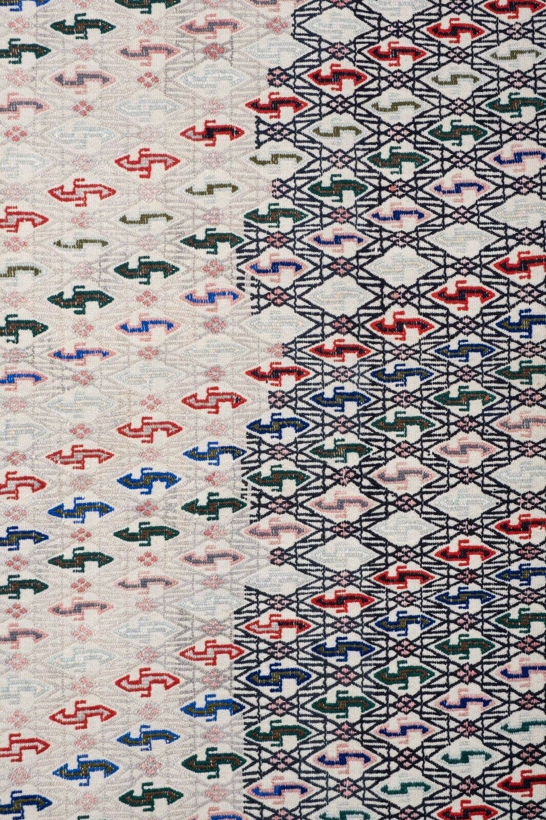 Vintage El İşlemesi Halı 175 x 238 cm