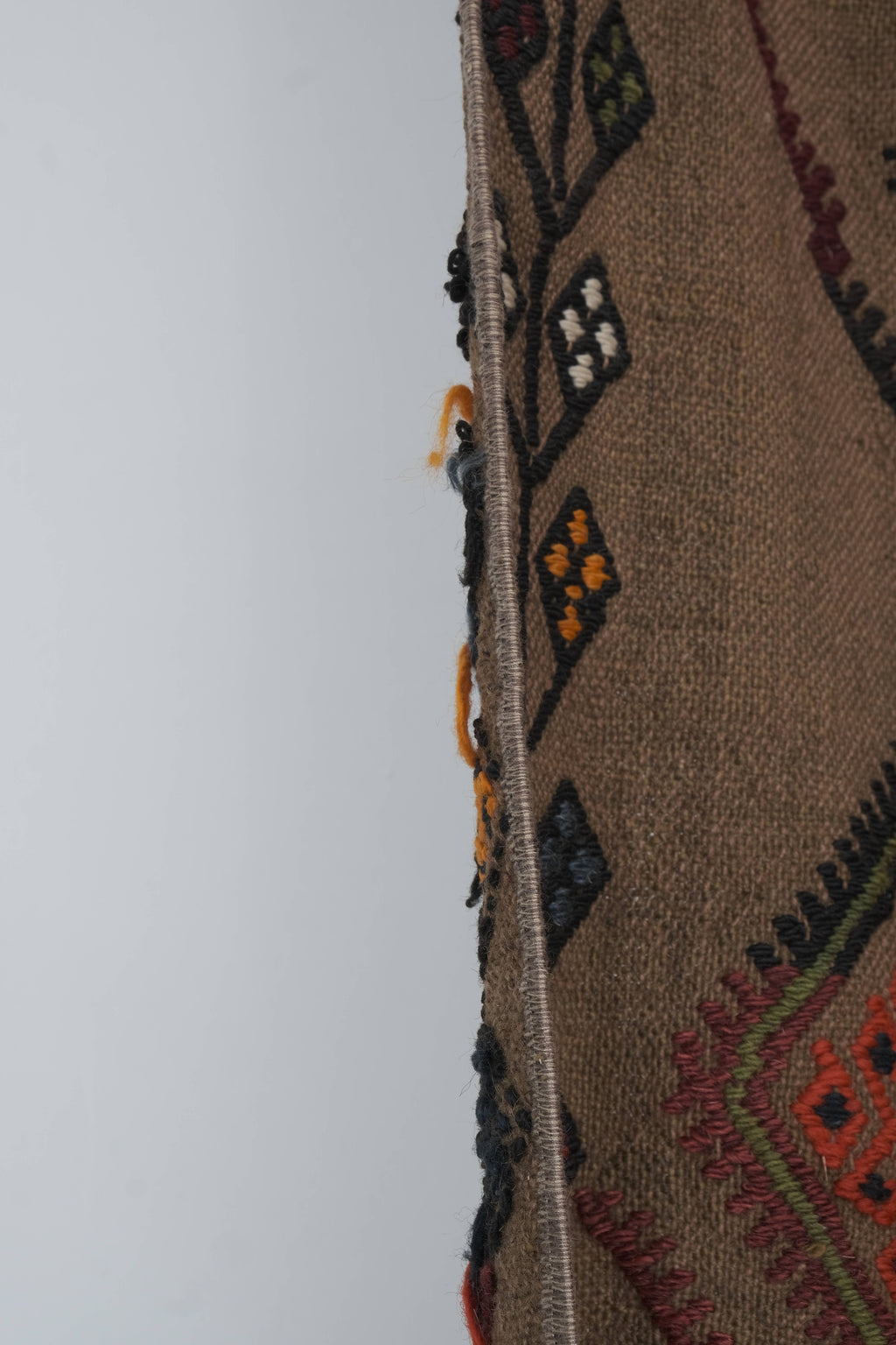 Vintage Kilim 159 x 185 cm