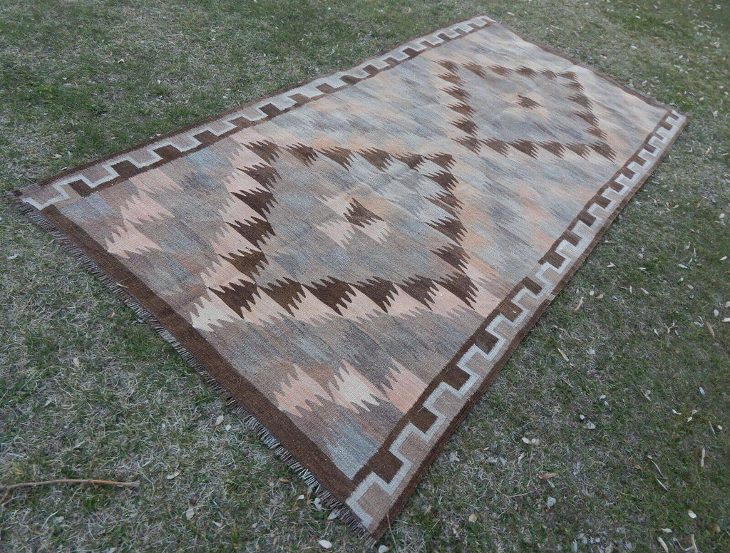 Vintage Kilim 142 x 284 cm