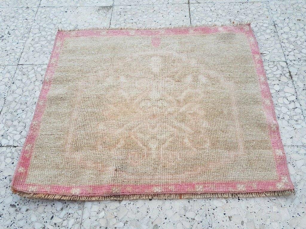 Vintage Uşak Halı 72 x 58 cm