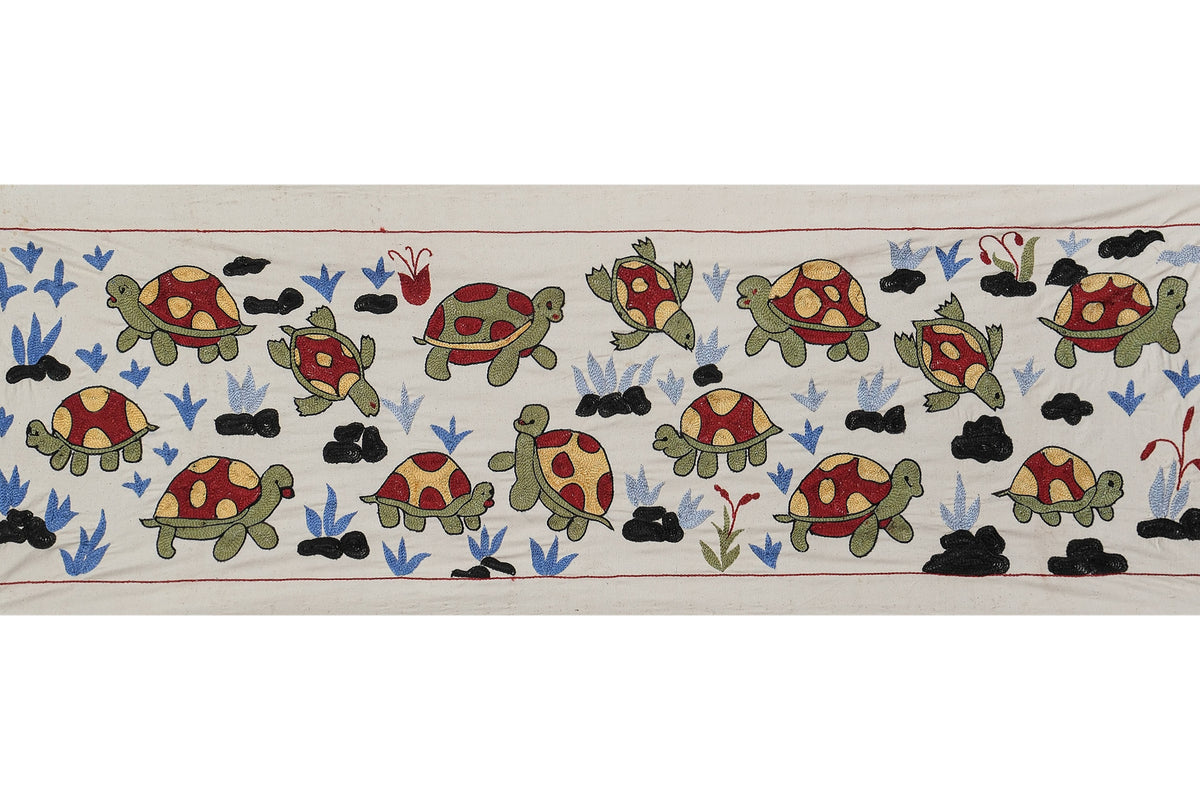 Kaplumbağa Desenli Suzani Yolluk 50 x 148 cm