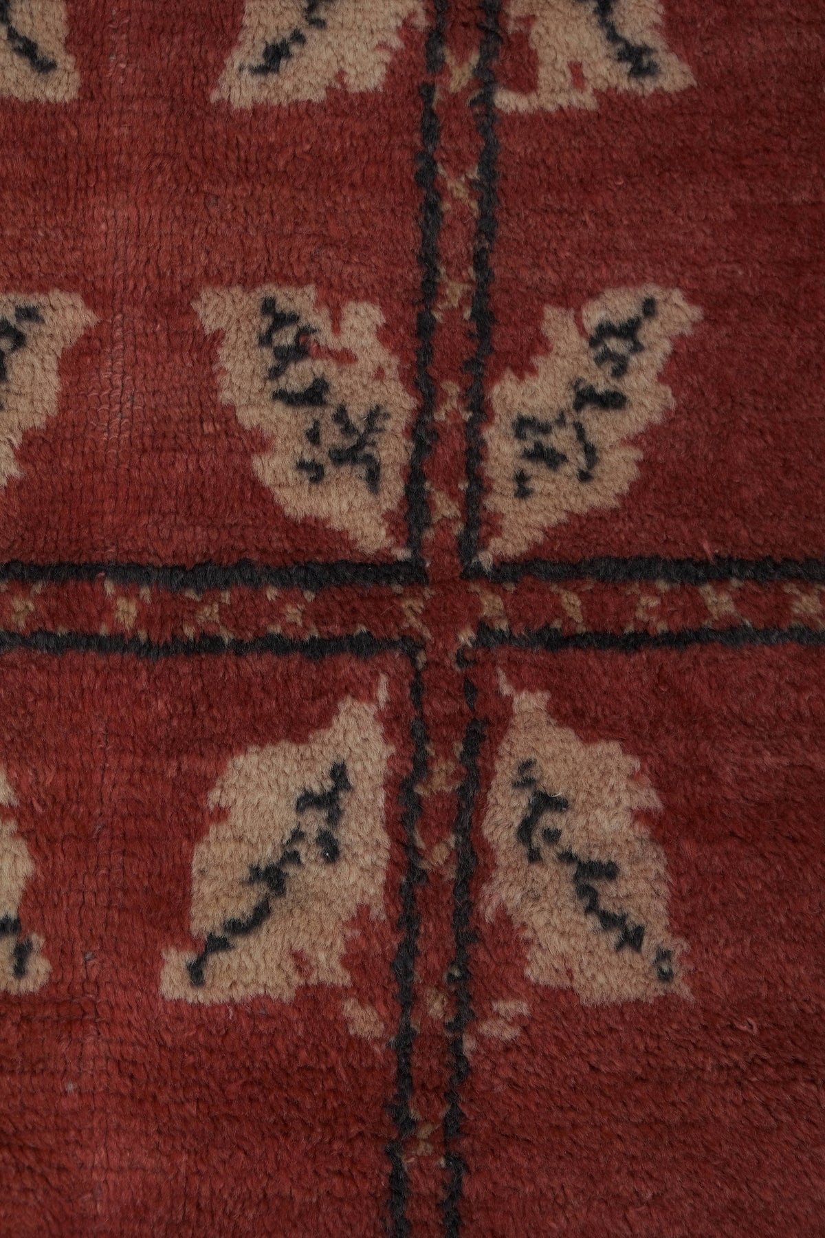 Vintage Uşak Halı 142 x 207 cm