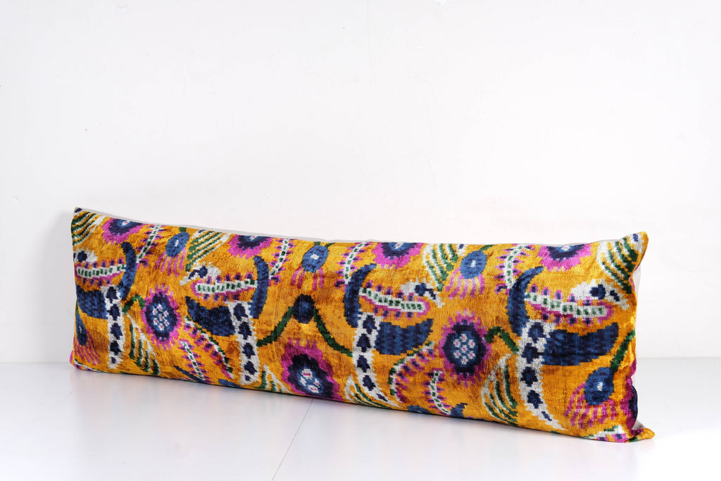İpek Ikat Kadife Kırlent Kılıfı 40 x 127 cm