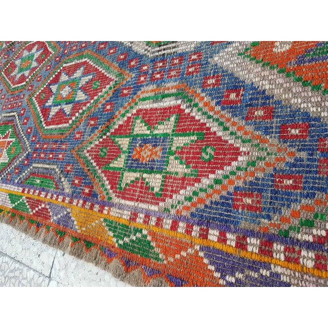 Vintage Kilim 186 x 227 cm