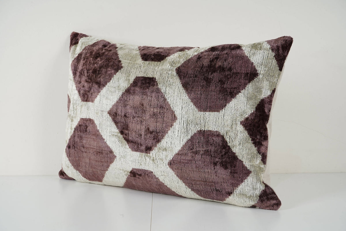 İpek Ikat Kadife Kırlent Kılıfı 40 x 60 cm