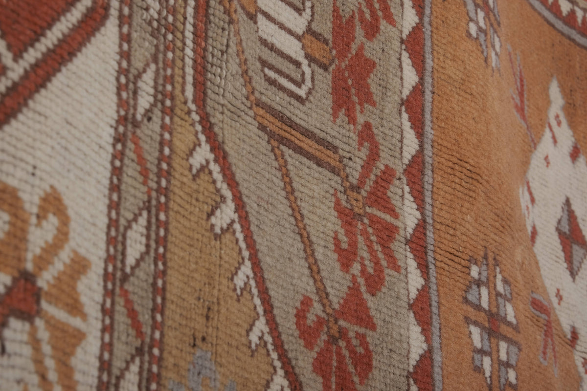 Vintage Uşak Halı 187 x 198 cm
