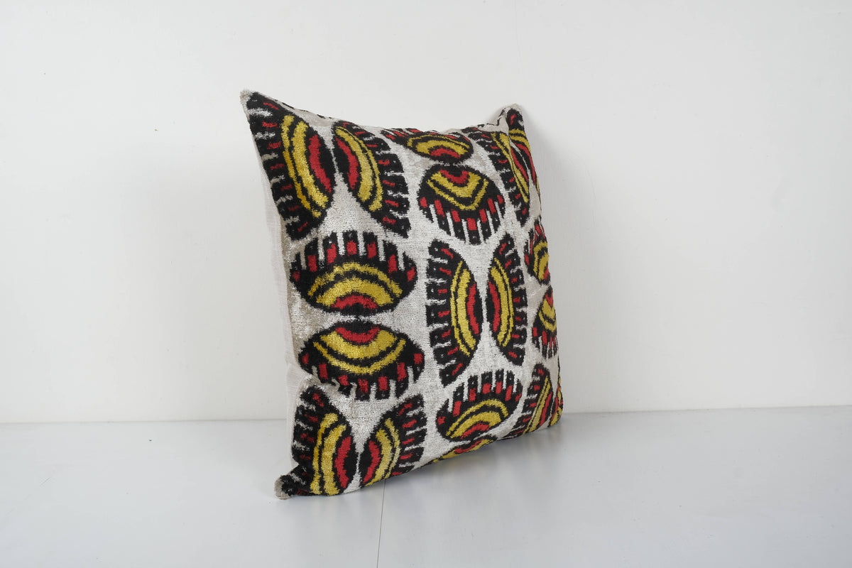 İpek Ikat Kadife Kırlent Kılıfı 54 x 57 cm