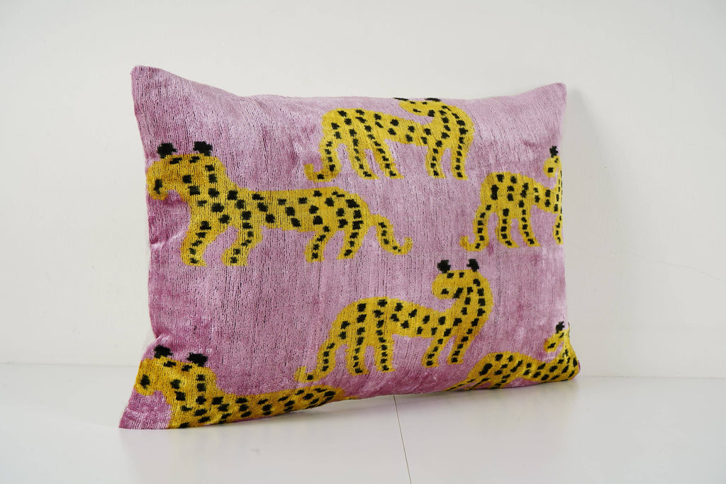 İpek Ikat Kadife Kırlent Kılıfı 40 x 60 cm