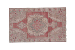 Vintage Uşak Halı 149 x 222 cm