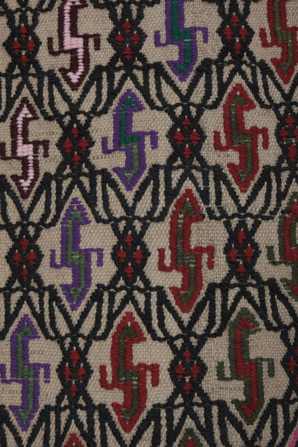 Vintage Kilim 115 x 153 cm