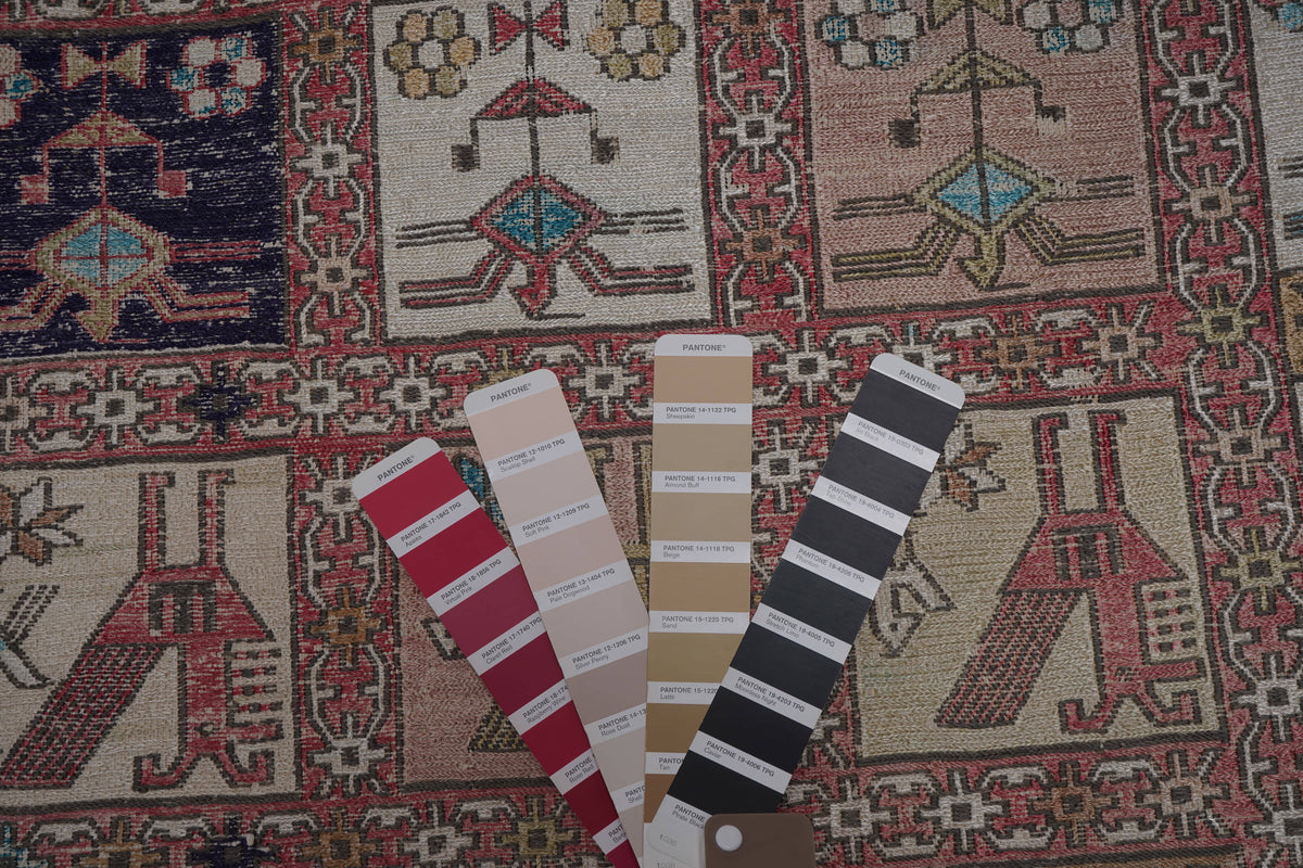 Vintage Sumak Kilim 125 x 177 cm