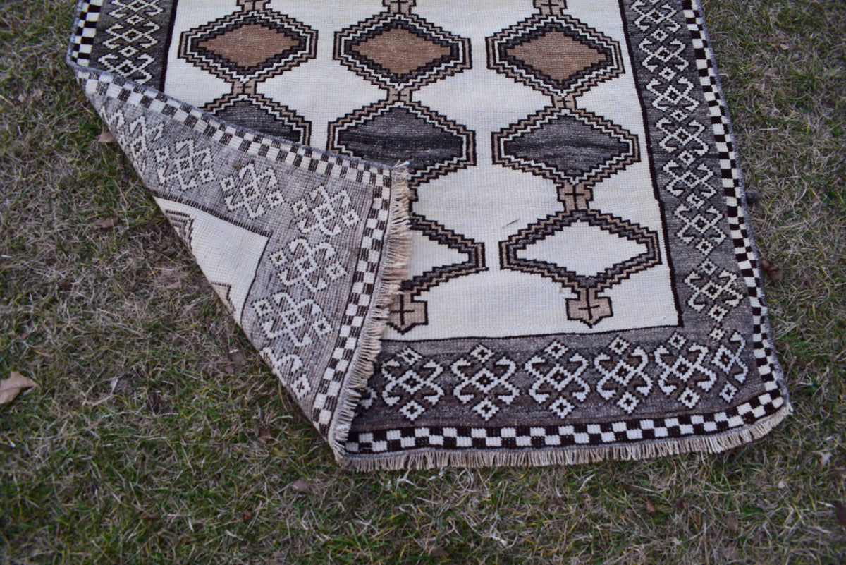 Vintage Uşak Halı 103 x 200 cm