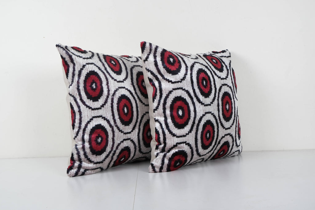 İpek Ikat Kadife Kırlent Kılıfı 2'li Set 46 x 47 cm