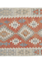 Vintage Kilim 105 x 171 cm
