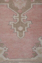 Vintage Uşak Halı 138 x 246 cm