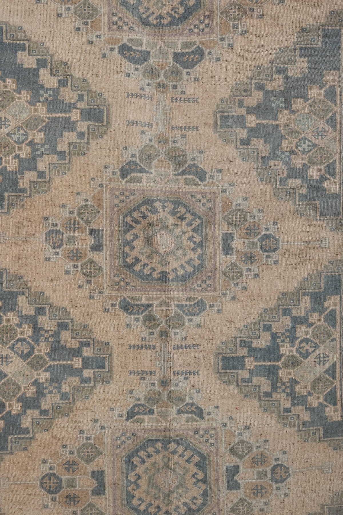 Vintage Uşak Halı 141 x 263 cm