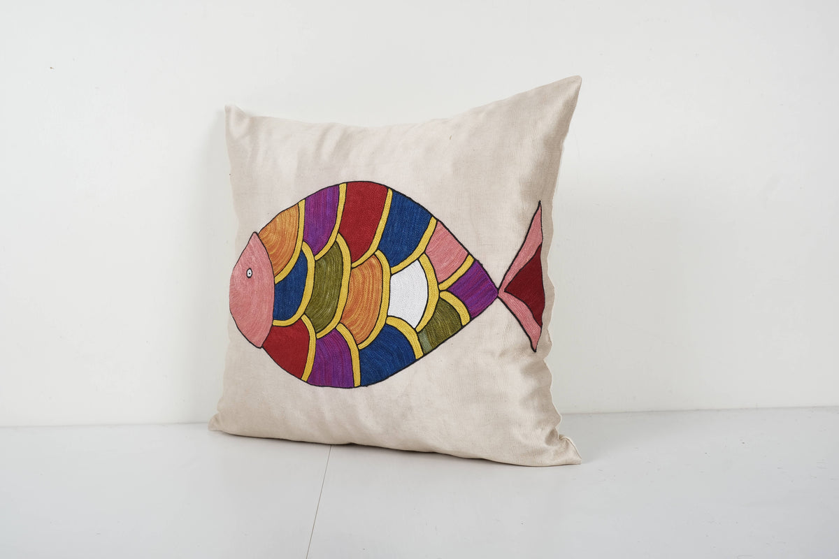 Balık Desenli Suzani Kırlent Kılıfı 48 x 48 cm