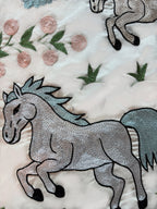 At Desenli İşlemeli Suzani 50 x 140 cm