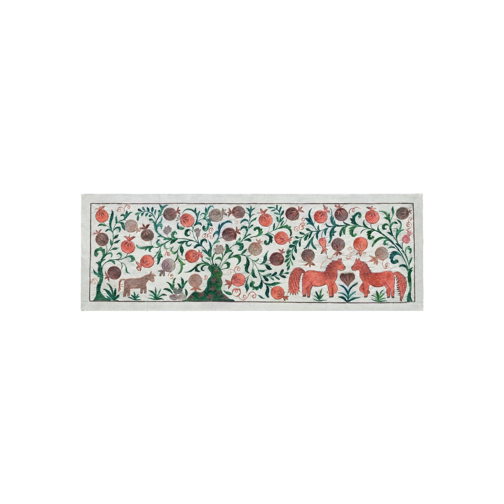 Buhara At Figürlü El İşlemesi Suzani Duvar Örtüsü 50 x 140 cm
