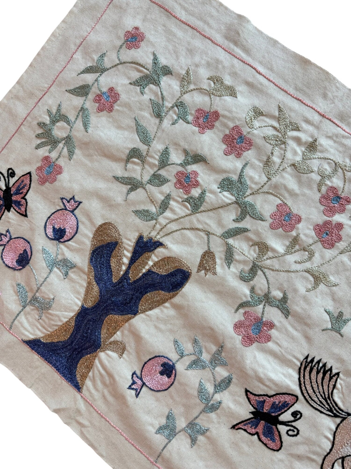 Taşkent At Desenli İşlemeli Suzani Duvar Örtüsü 50 x 140 cm