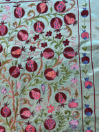Buhara Yeşil Kuş Desenli İşlemeli Suzani 105 x 190 cm