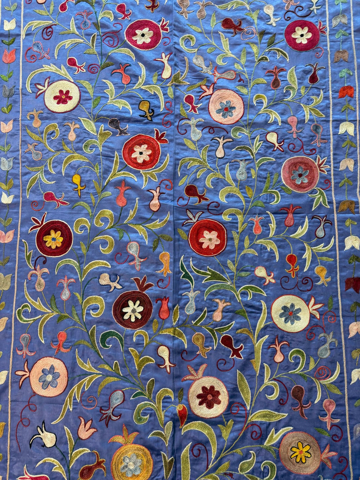 Özbek Mavi Nar Desenli Suzani 102 x 192 cm