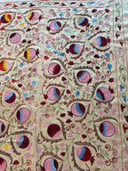 Semerkant Bej Nar Desenli İşlemeli Suzani Duvar Örtüsü 194 x 190 cm